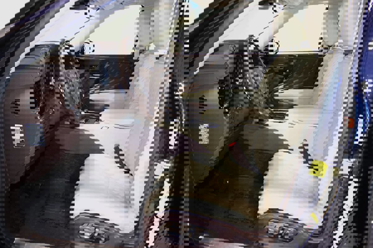 Used 2019 Lexus LS 500 AWD image 35