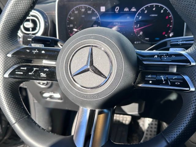 Used 2024 Mercedes-Benz CLE 450 4MATIC Cabriolet image 18