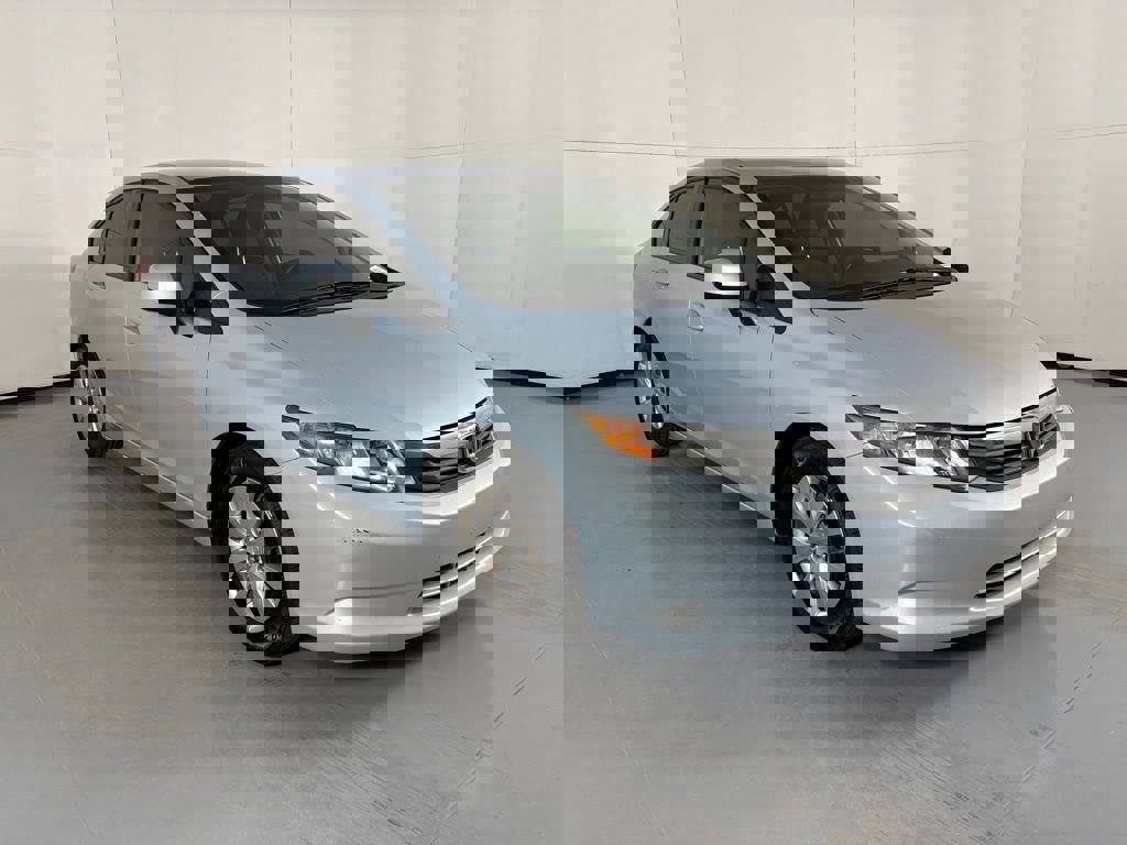 Used 2012 Honda Civic LX image 2