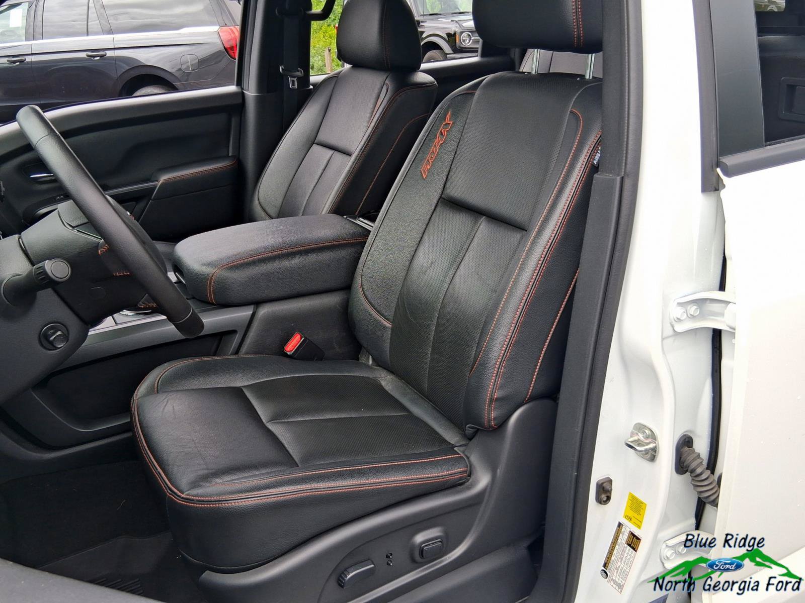 Used 2024 Nissan Titan PRO-4X w/ Pro-4x Convenience Package AWD/4WD image 11