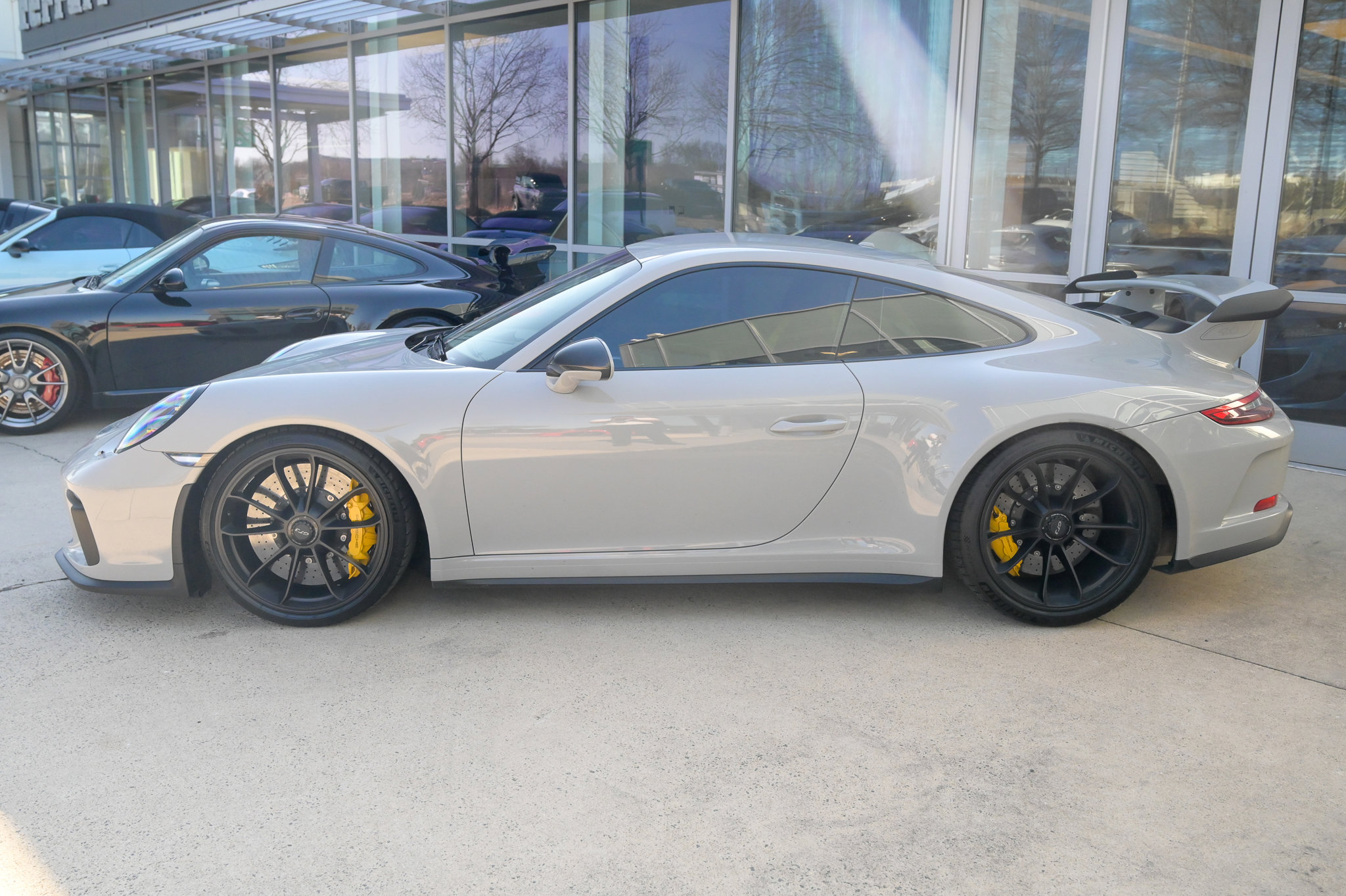 Used 2018 Porsche 911 GT3 image 8