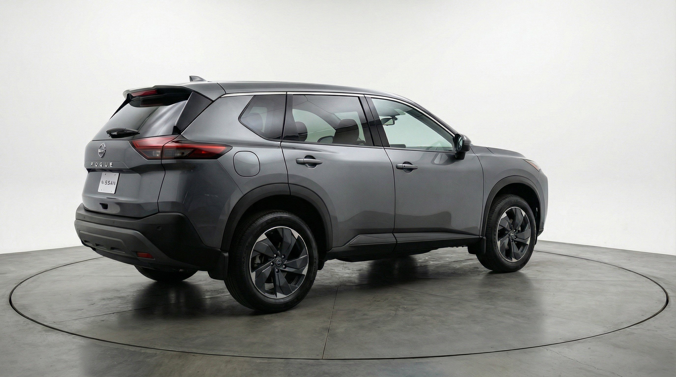 Used 2025 Nissan Rogue SV AWD/4WD image 9