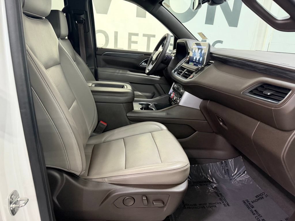 Used 2021 GMC Yukon SLT w/ SLT Luxury Plus Package AWD/4WD image 31
