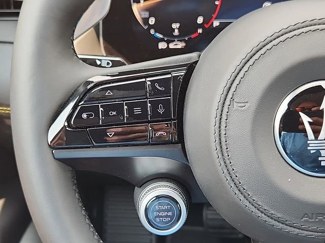 New 2023 Maserati Grecale Trofeo image 17