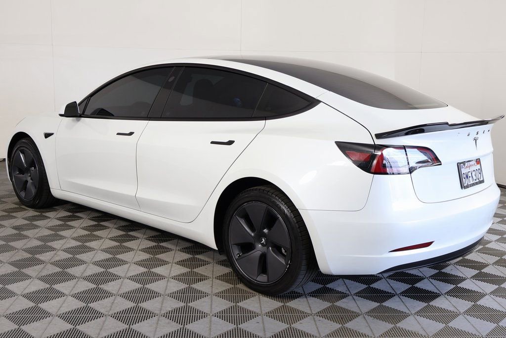 Used 2023 Tesla Model 3 Standard Range image 6