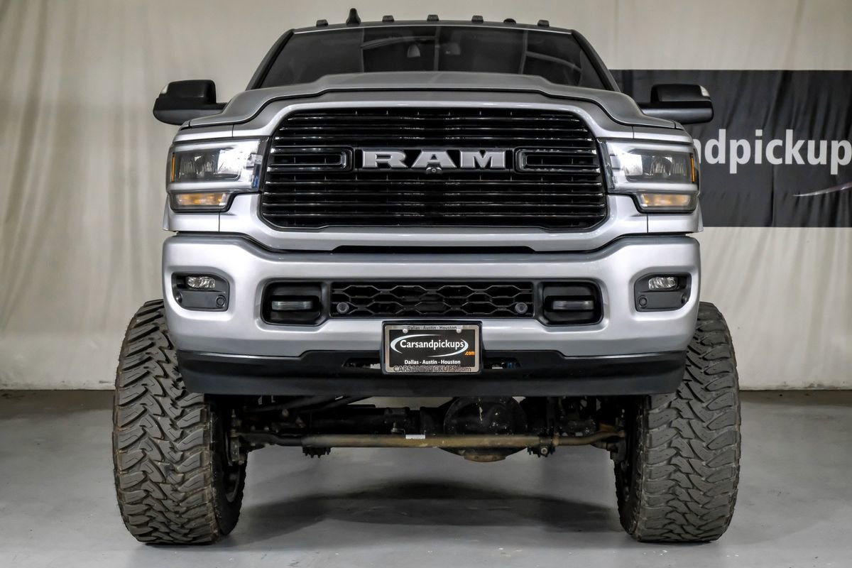 Used 2022 RAM 2500 Laramie w/ Night Edition AWD/4WD image 3