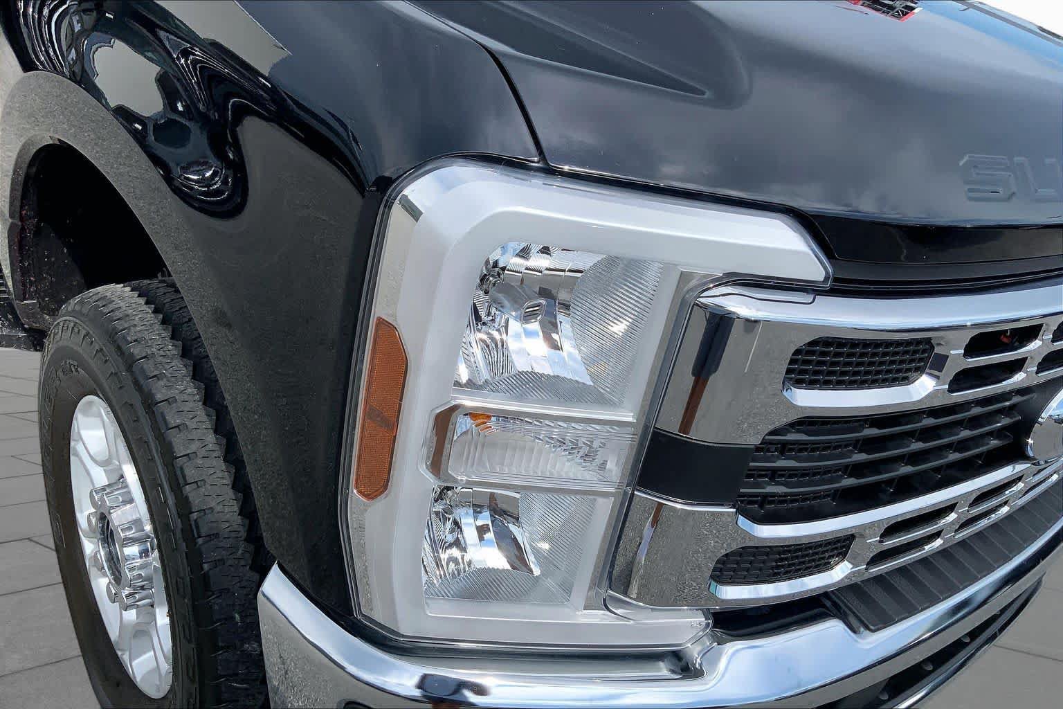 Used 2025 Ford F250 XLT w/ 360-Degree Camera Package AWD/4WD image 28