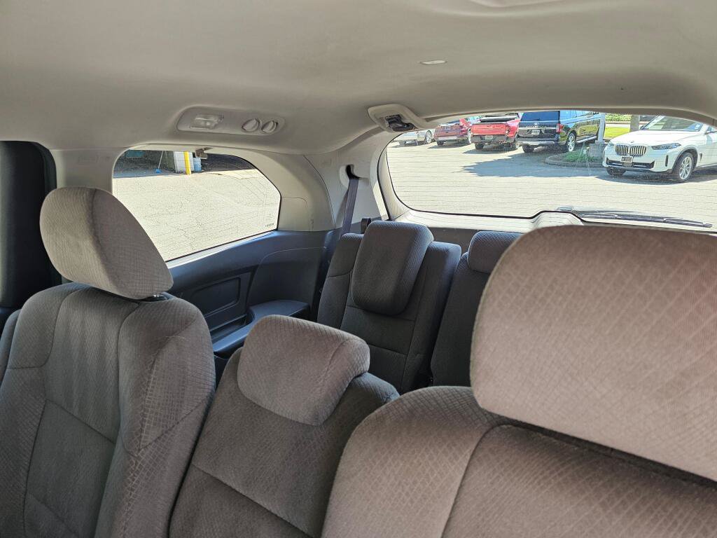 Used 2017 Honda Odyssey SE image 20