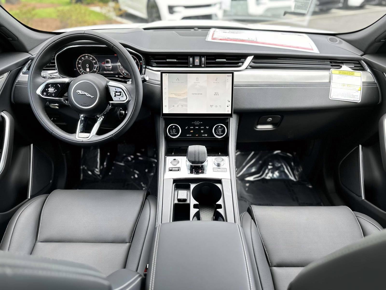 New 2026 Jaguar F-PACE R-Dynamic S AWD/4WD image 11