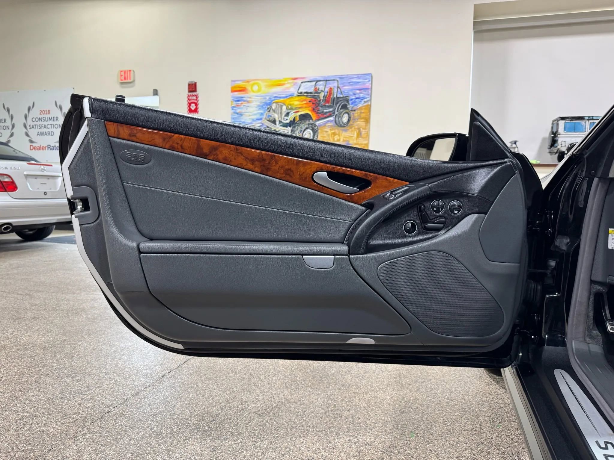 Used 2005 Mercedes-Benz SL 500 image 34