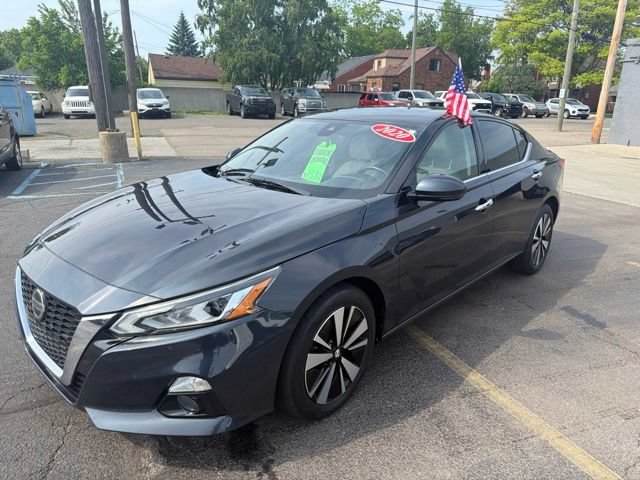 Used 2020 Nissan Altima 2.5 SV AWD/4WD image 3