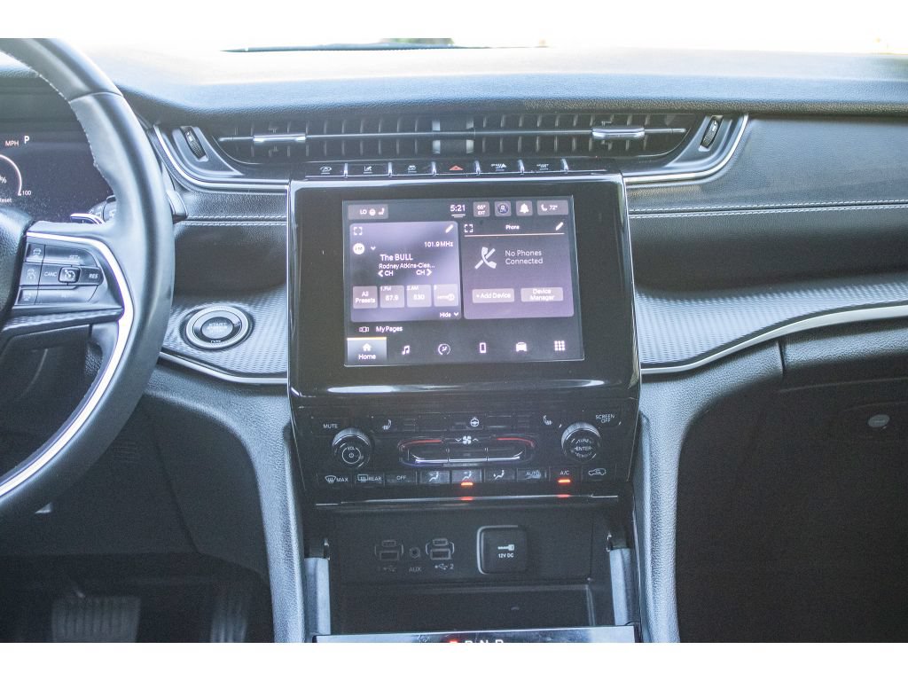 Used 2023 Jeep Grand Cherokee L Laredo AWD/4WD image 28