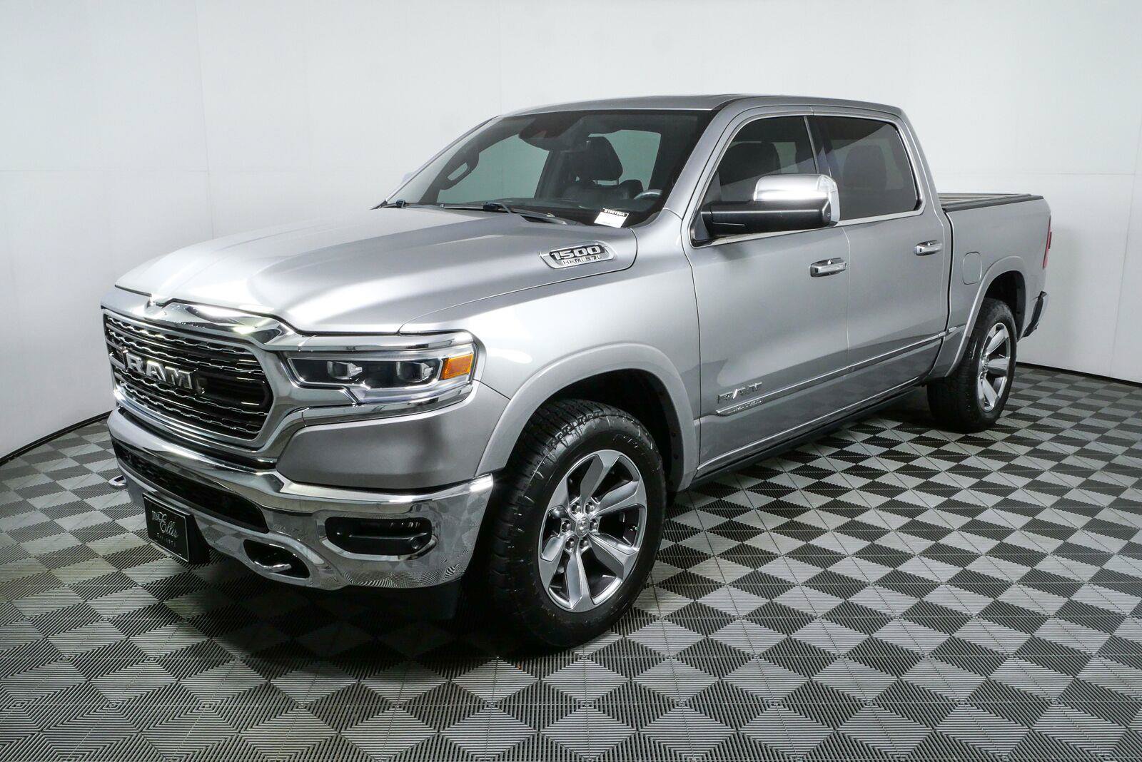 Used 2019 RAM 1500 Limited AWD/4WD image 26