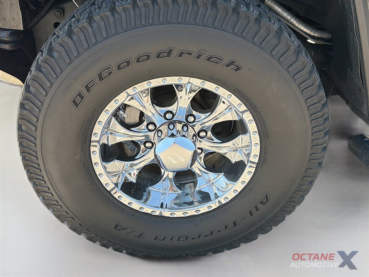 Used 2003 HUMMER H2 w/ Preferred Equipment Group image 32