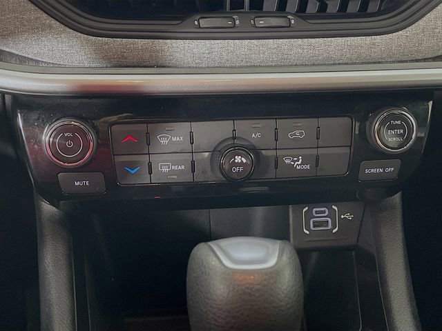 Used 2023 Jeep Compass Sport AWD/4WD image 16