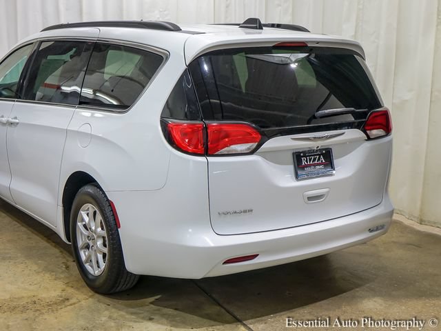 Used 2021 Chrysler Voyager Lxi FWD image 5