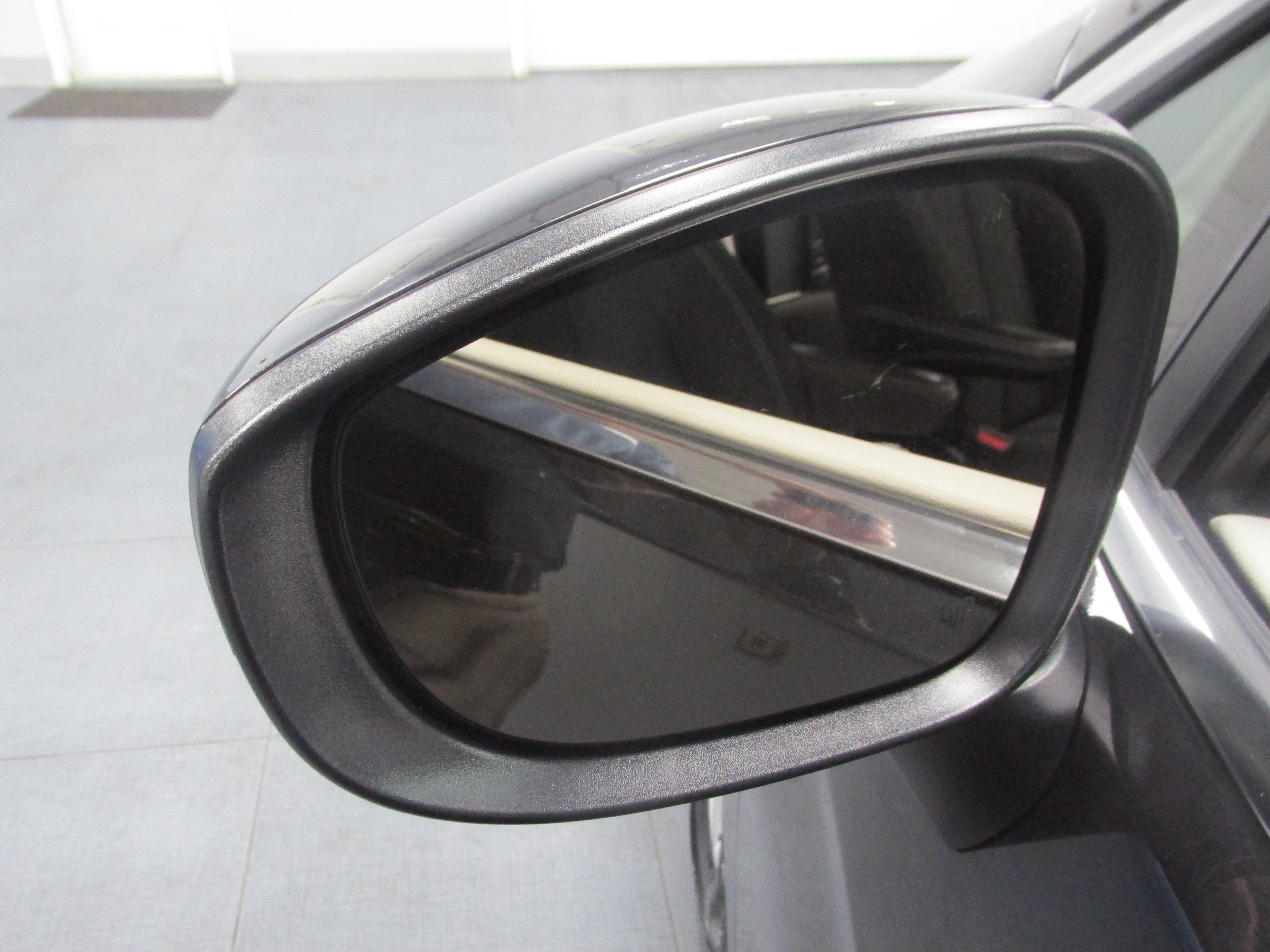 Used 2023 Chrysler Voyager LX FWD image 18