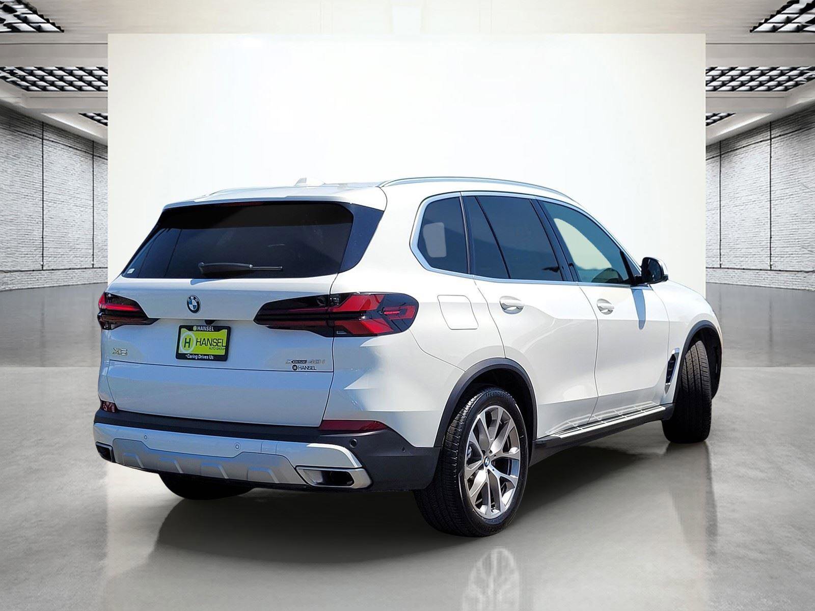 Used 2026 BMW X5 xDrive40i AWD/4WD image 7