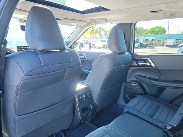 New 2026 Mitsubishi Outlander SE FWD image 15