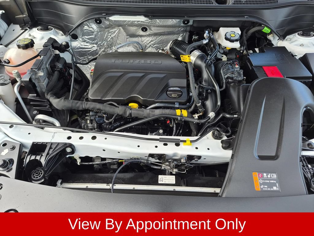 Used 2025 Chevrolet Trax LT w/ LT Convenience Package FWD image 33