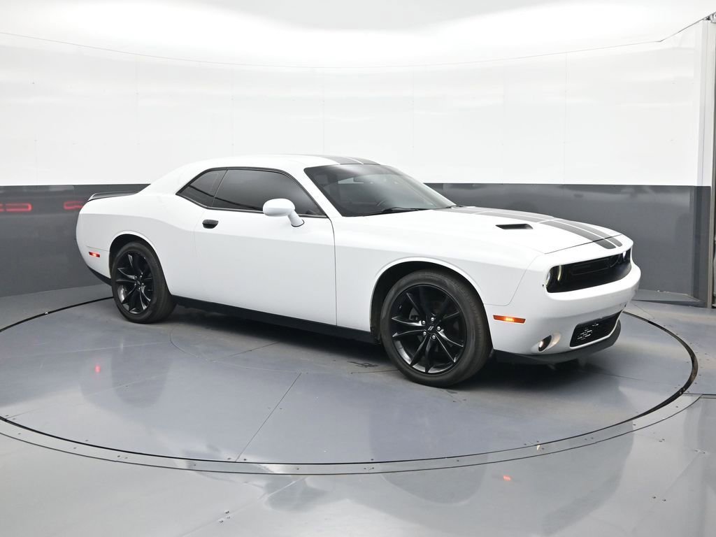 Used 2017 Dodge Challenger SXT w/ Blacktop Package RWD image 1