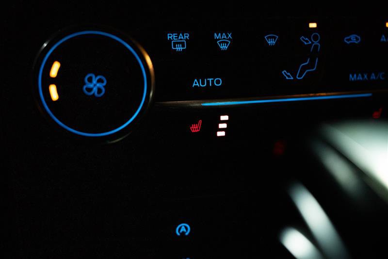 Used 2018 Ford EcoSport SE w/ SE Convenience Package FWD image 21