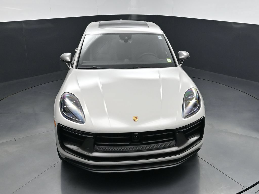 New 2026 Porsche Macan Turbo AWD/4WD image 21