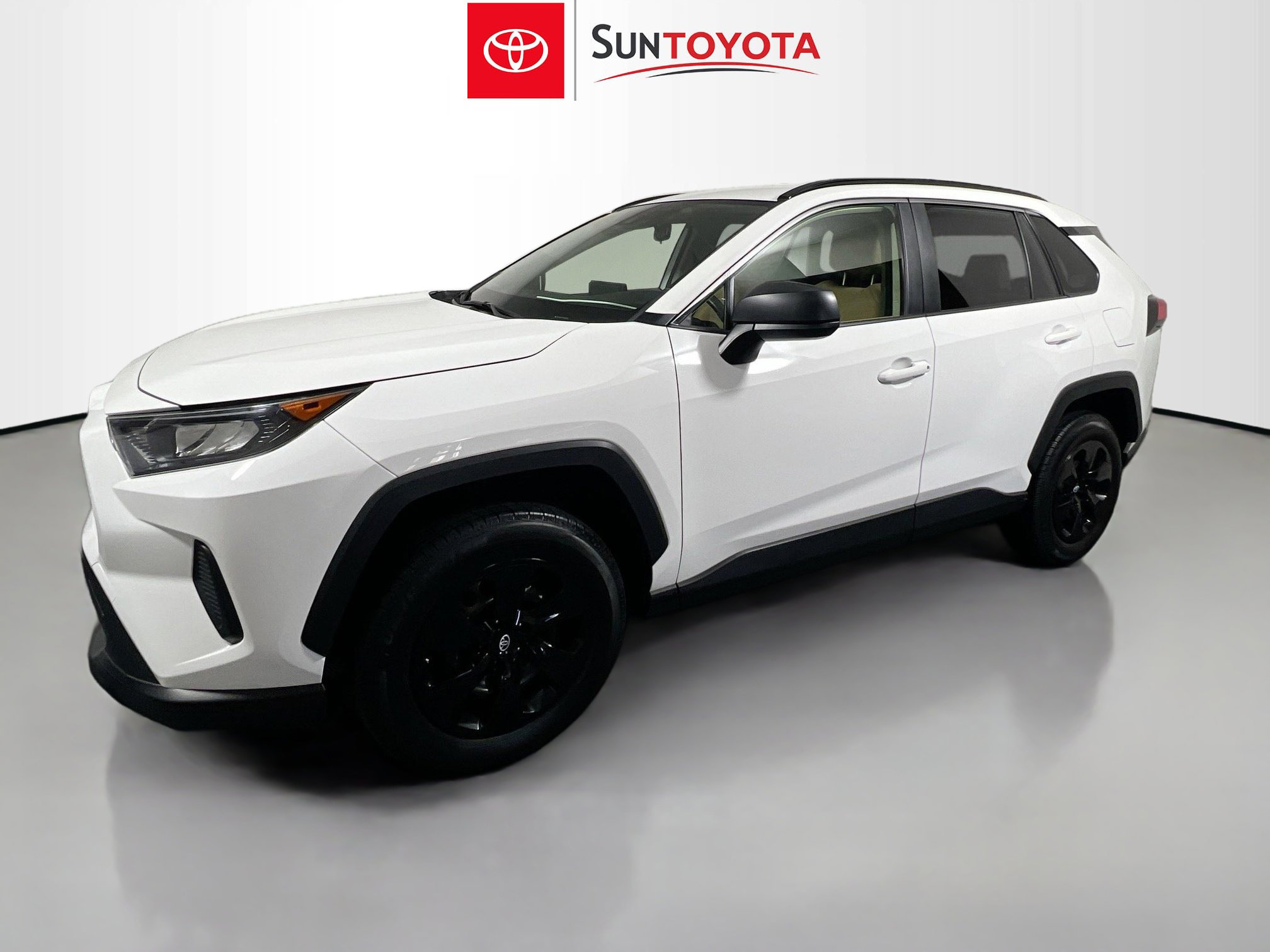 Used 2019 Toyota RAV4 LE image 9