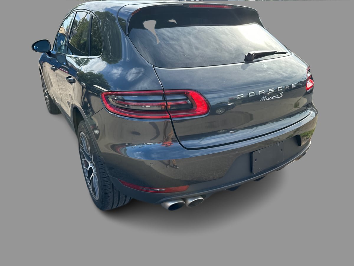Used 2017 Porsche Macan S w/ Premium Package Plus AWD/4WD image 31