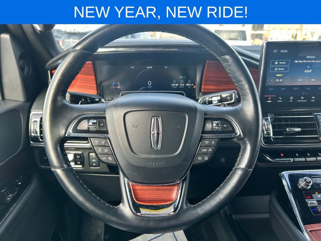 Used 2024 Lincoln Navigator Premiere image 36