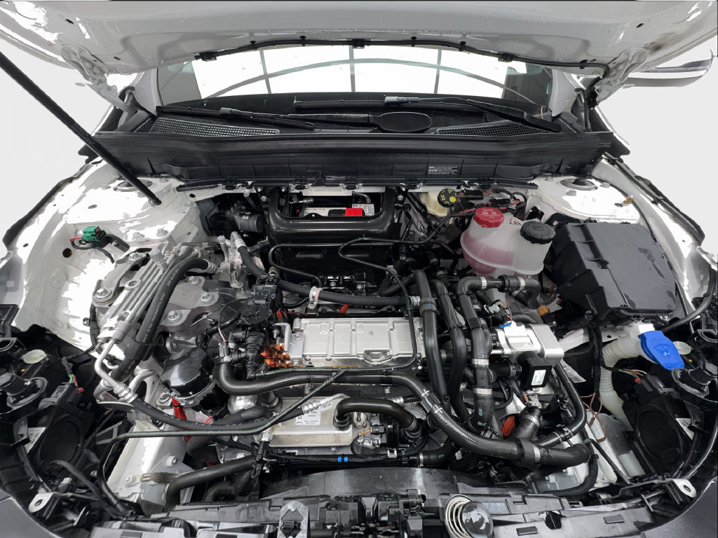 Used 2022 Mercedes-Benz EQB 300 4MATIC image 20