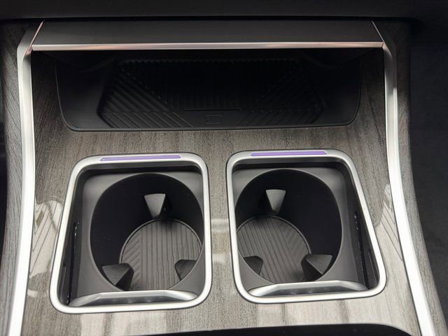 Used 2025 BMW i7 xDrive60 image 18