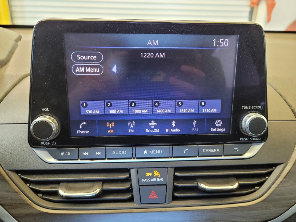 Used 2023 Nissan Altima 2.5 SV image 25