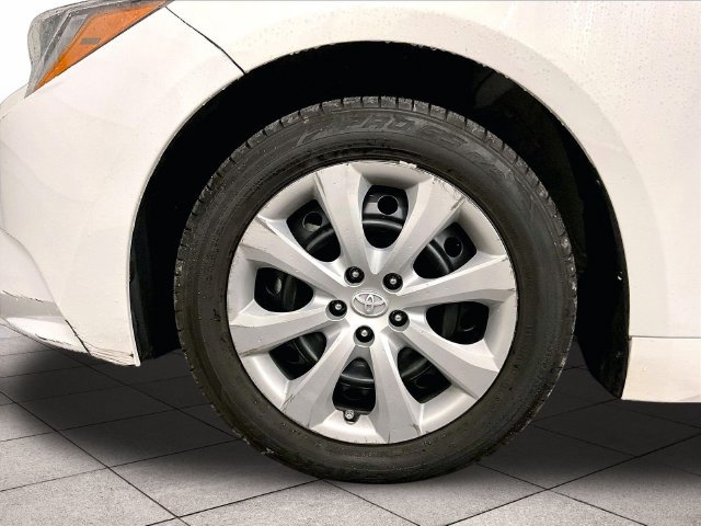 Used 2022 Toyota Corolla LE FWD image 8