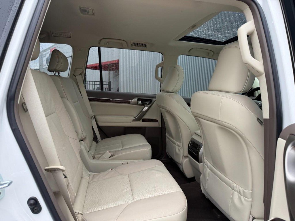 Used 2019 Lexus GX 460 Premium AWD/4WD image 12