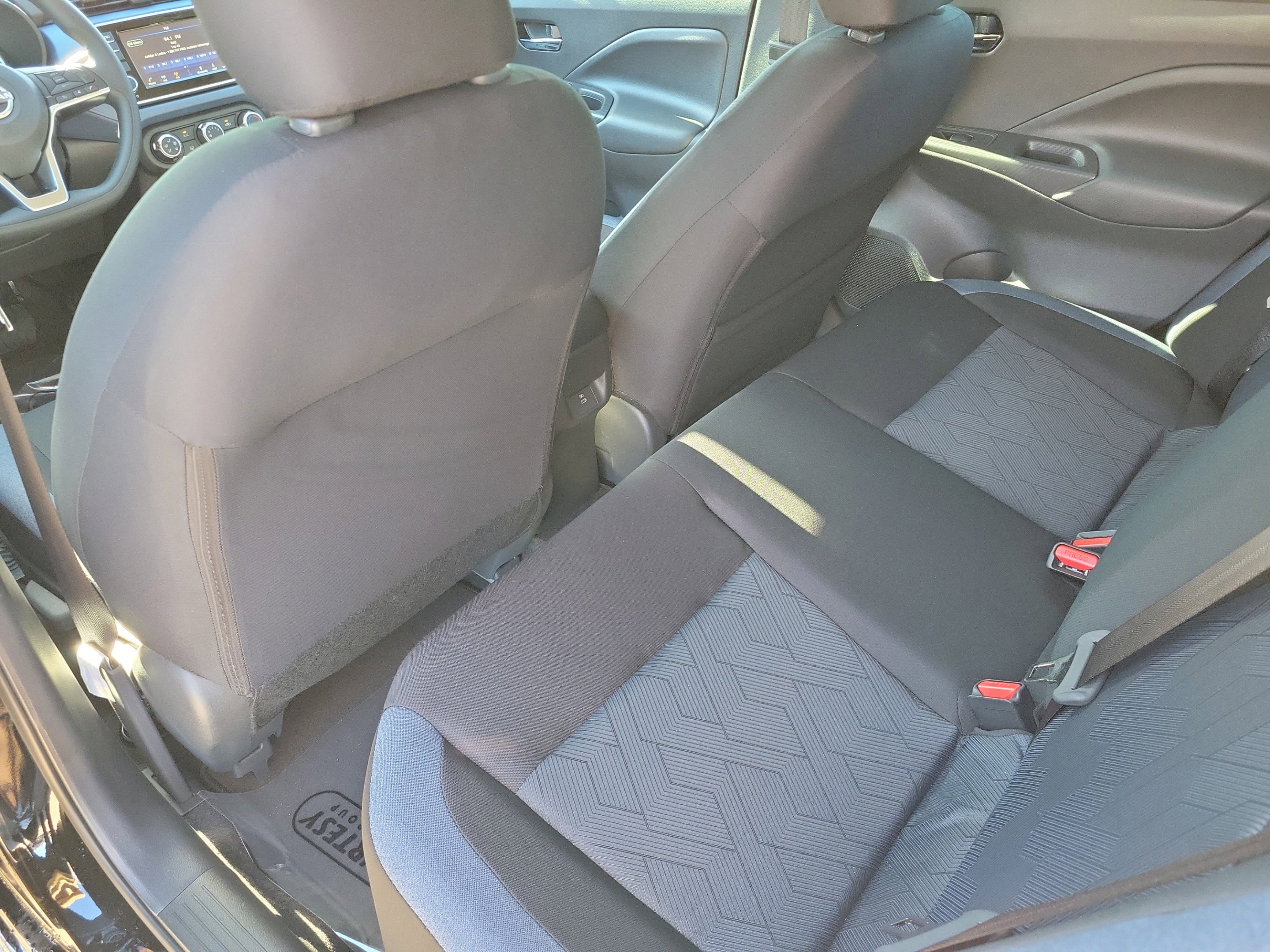 Certified 2025 Nissan Versa SV w/ Trunk Package FWD image 9