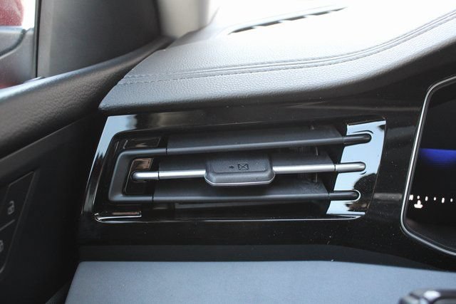 New 2026 Volkswagen Jetta SE FWD image 9