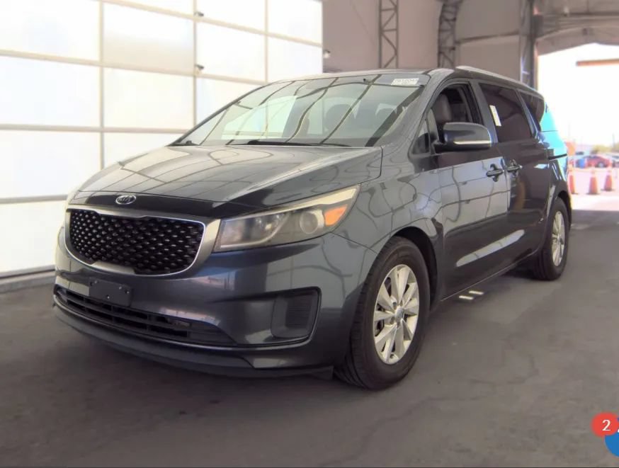 Used 2015 Kia Sedona LX