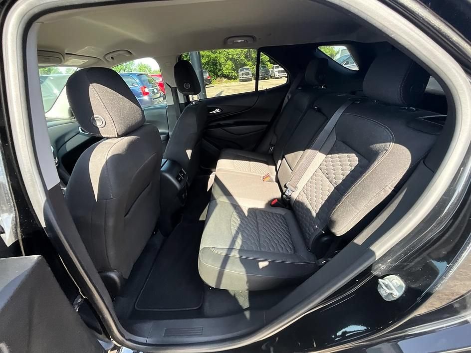 Used 2018 Chevrolet Equinox LT AWD/4WD image 29