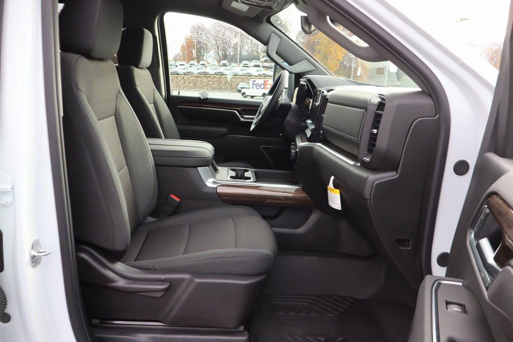 Used 2026 Chevrolet Silverado 2500 LT image 15