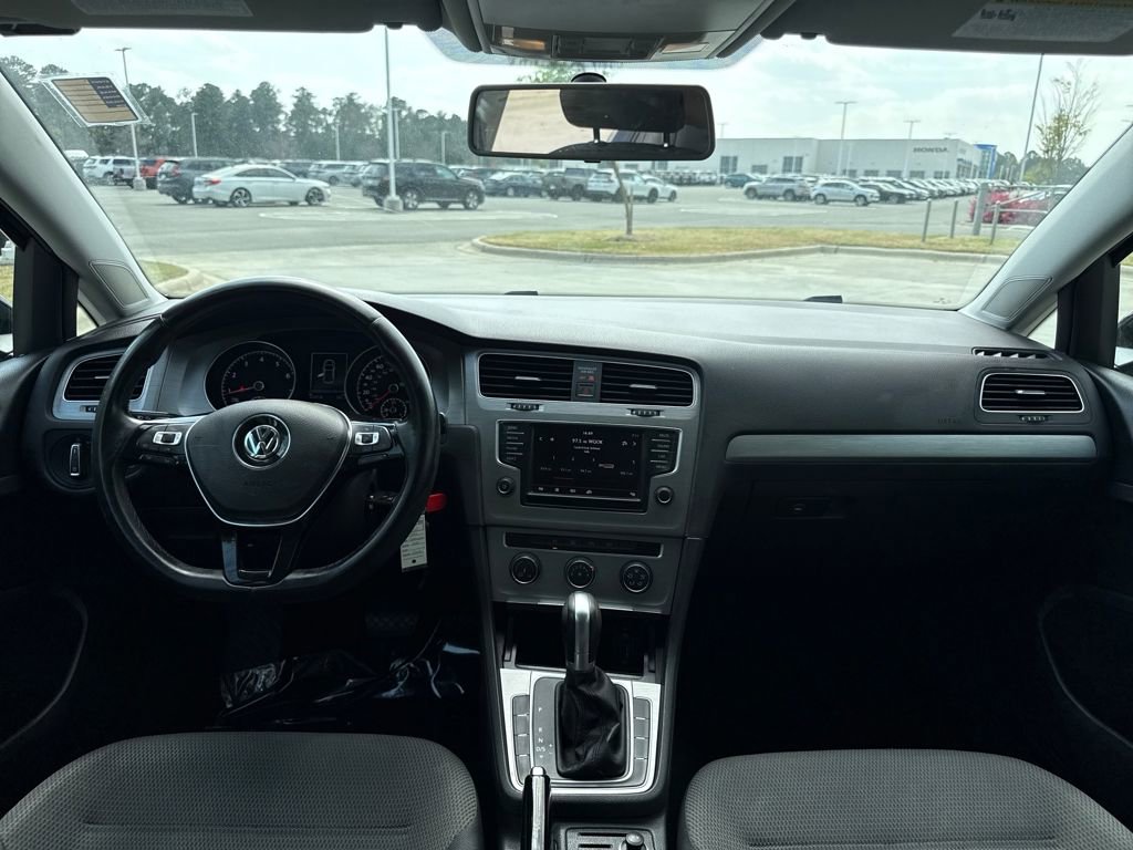 Used 2016 Volkswagen Golf S FWD image 17