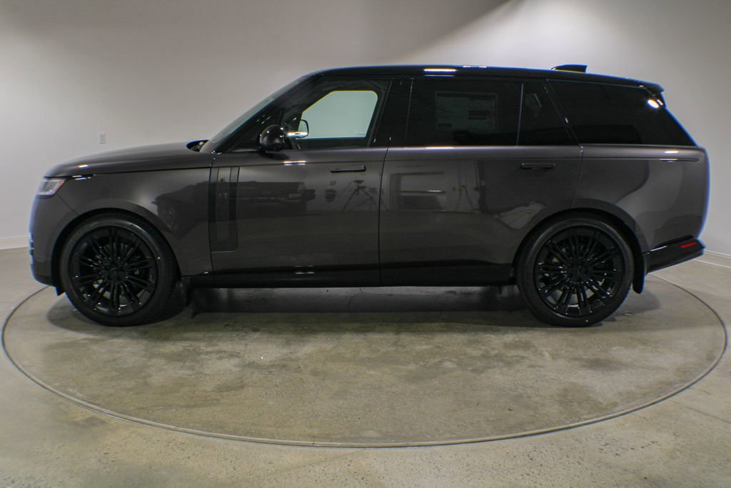 New 2026 Land Rover Range Rover Long Wheelbase SE AWD/4WD image 2