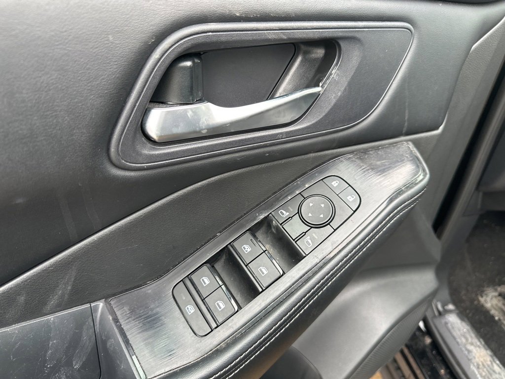 Used 2024 Nissan Rogue SV image 18