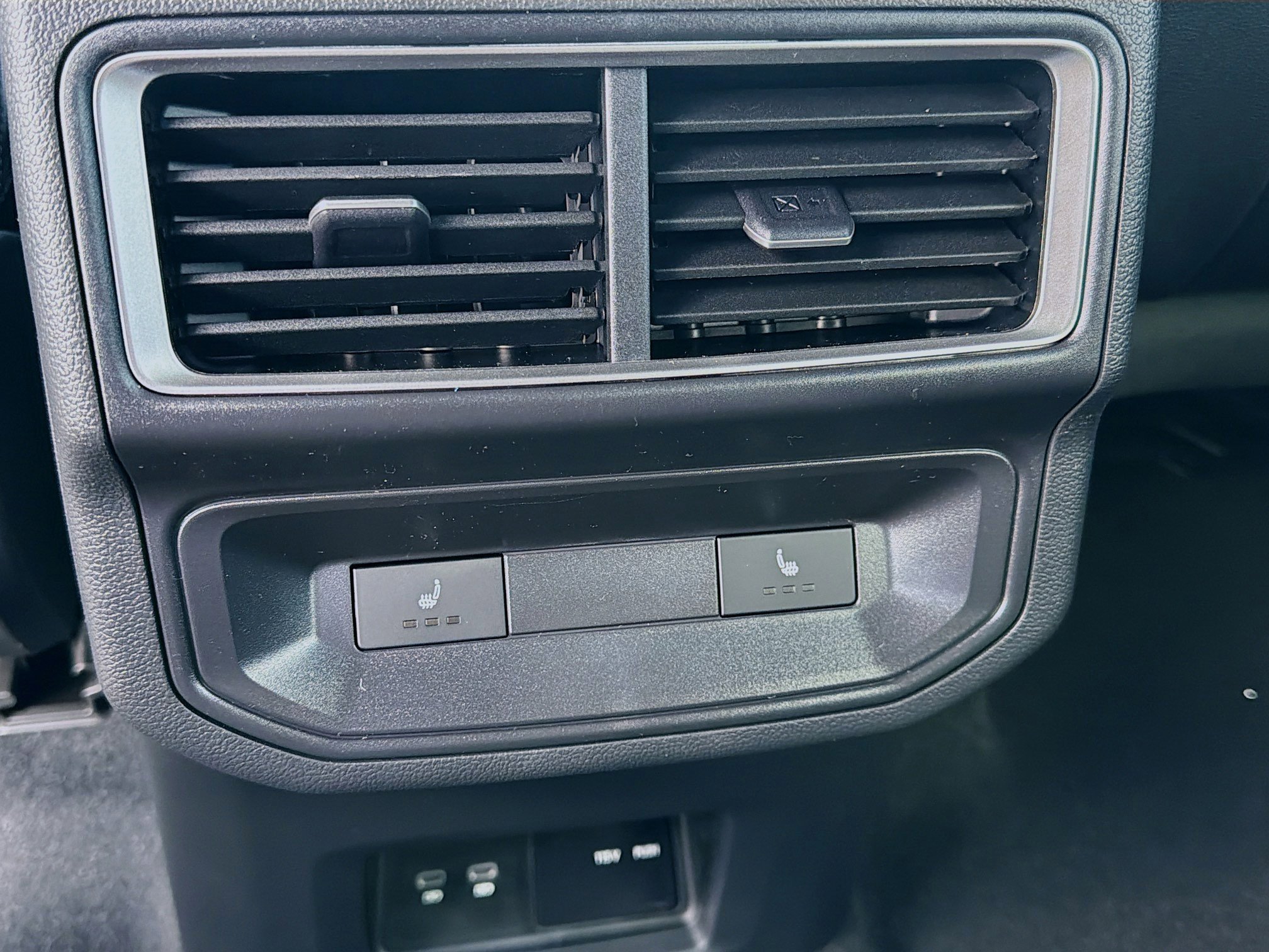 New 2026 Volkswagen Atlas Cross Sport SEL Premium R-Line image 20