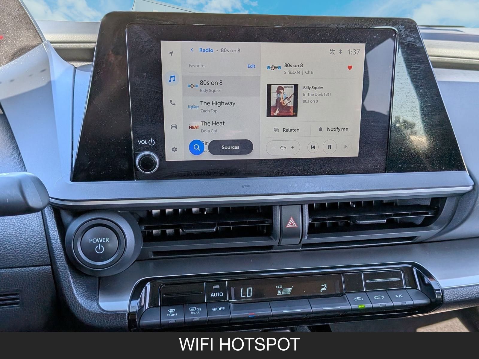 Used 2024 Toyota Prius LE image 18