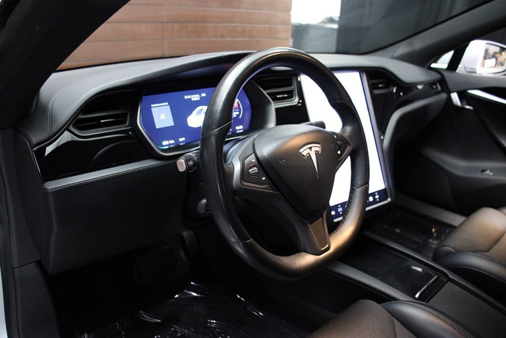 Used 2018 Tesla Model S AWD image 40