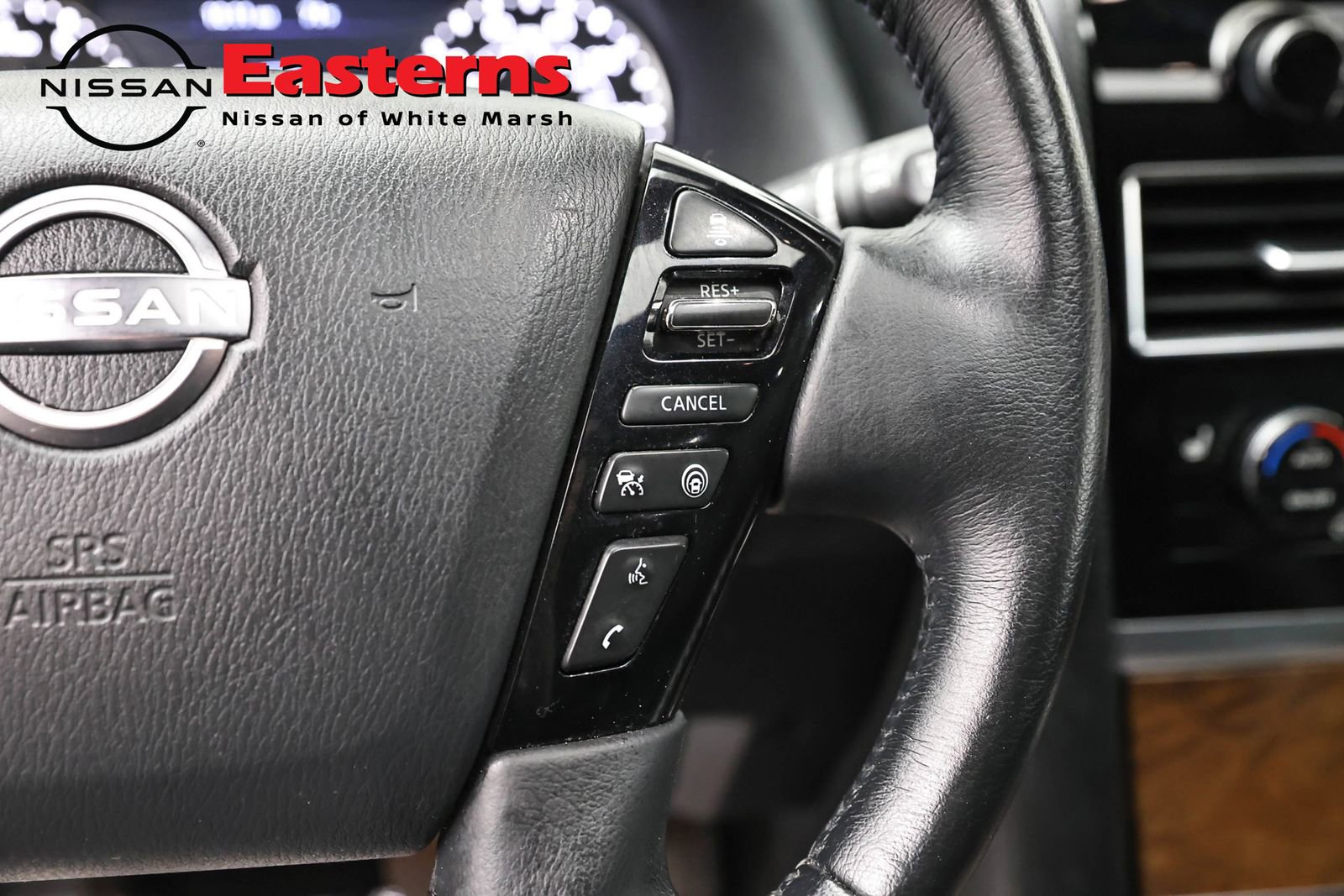Used 2024 Nissan Armada SL AWD/4WD image 16