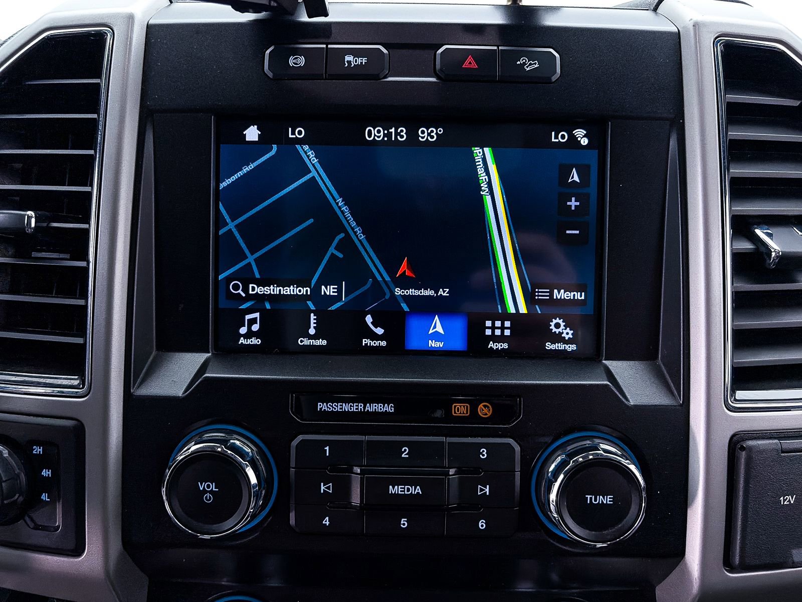 Used 2019 Ford F250 Lariat w/ FX4 Off-Road Package AWD/4WD image 4