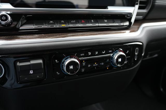 New 2026 GMC Sierra 1500 Elevation image 14