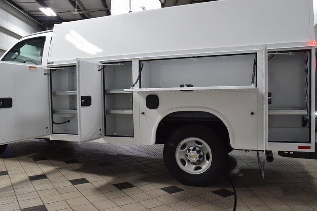 New 2025 Chevrolet Express 3500 w/ Power Convenience Package RWD image 33